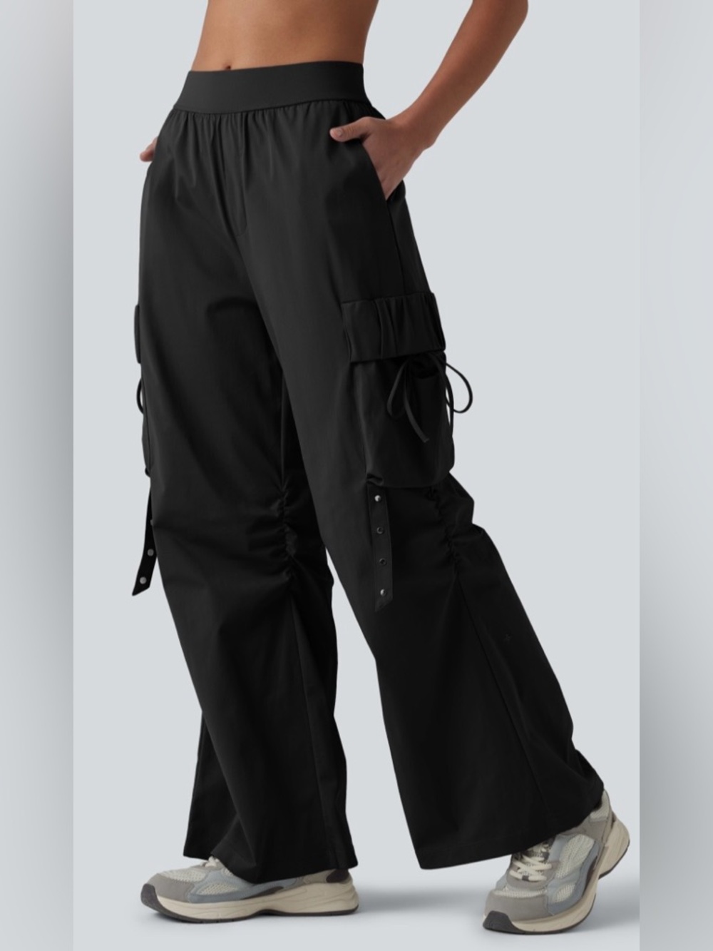 HALARA Mid Rise Ruched Tie Workout Cargo Bootcut Pants w/ Pockets